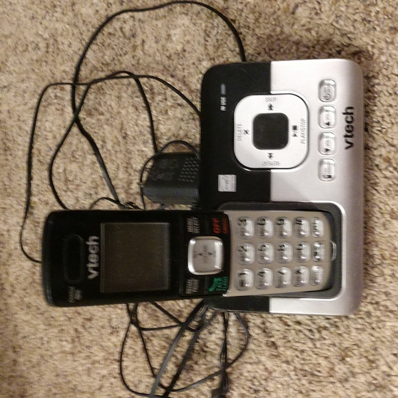 Cordless phone - Picture 1 of 2